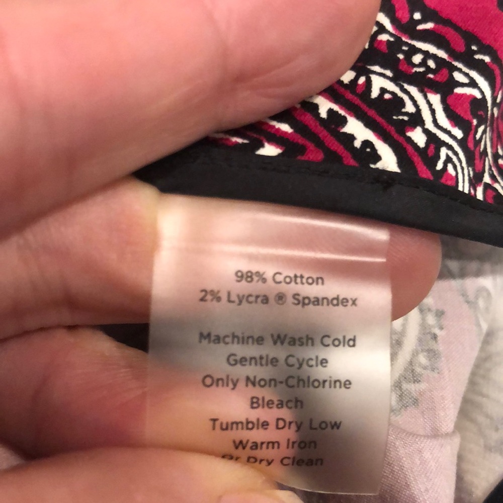 TALBOTS PAISLEY PRINT CROPPED PANTS FUCHSIA BLACK WHITE SIZE 8P - Picture 8 of 13